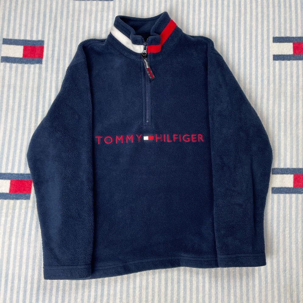 Tommy Hilfiger spell out fleece pullover